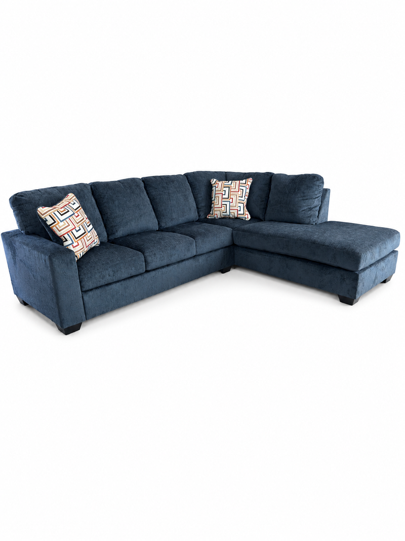 Avery 2-Piece Sectional with Chaise