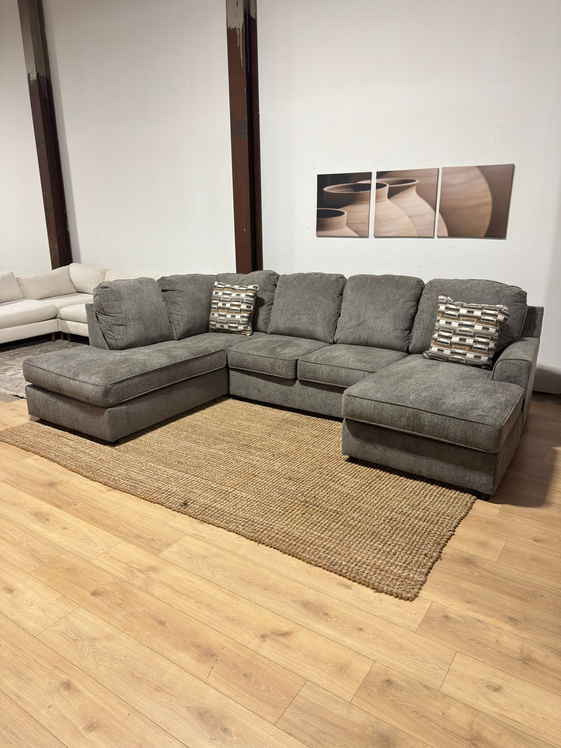 Claremont 2-Piece Sectional with Chaise